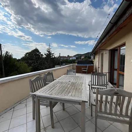 Tunley Villa